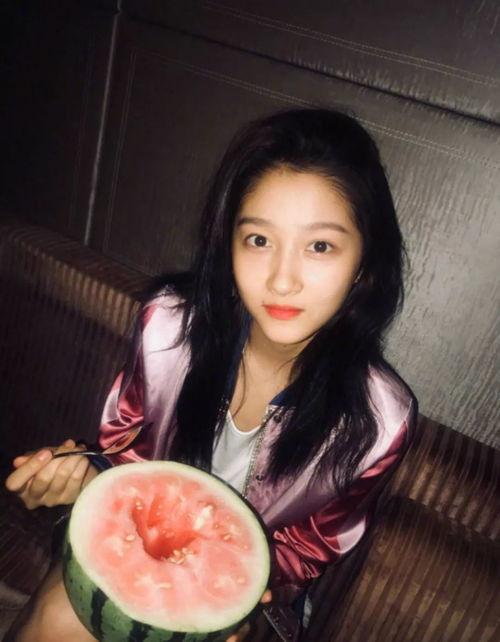 吃瓜网红拍照图片高清,高清美照背后的故事