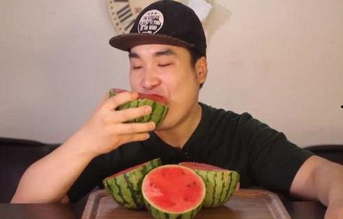 吃瓜网红夫妇,揭秘娱乐圈背后的甜蜜与争议